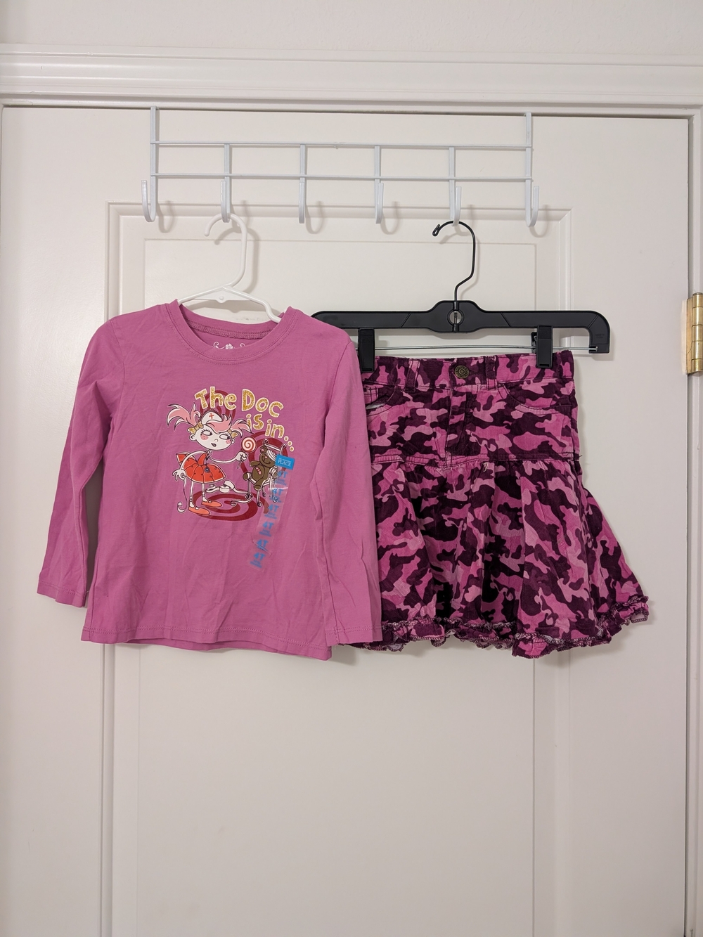 NWT Y2K Children's Place Girls 4T Pink Camo Skirt Graphic Tee Outfit Set